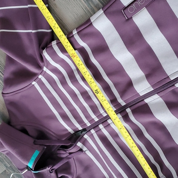 O'Neill Zip up - Picture 10 of 10